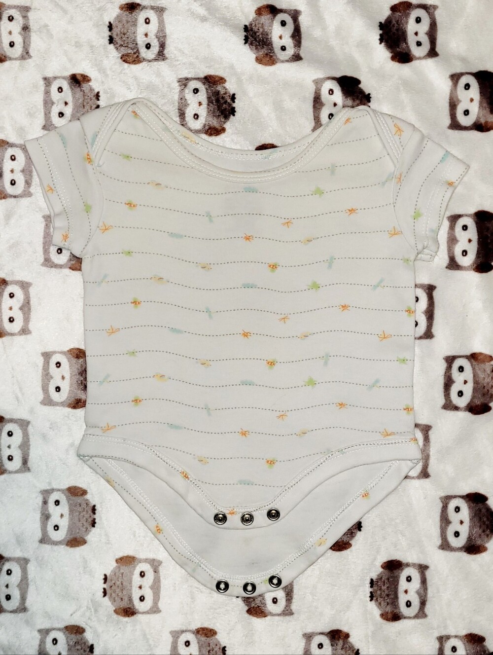 $1 | NB | Short Sleeved Bodysuit/Onesie